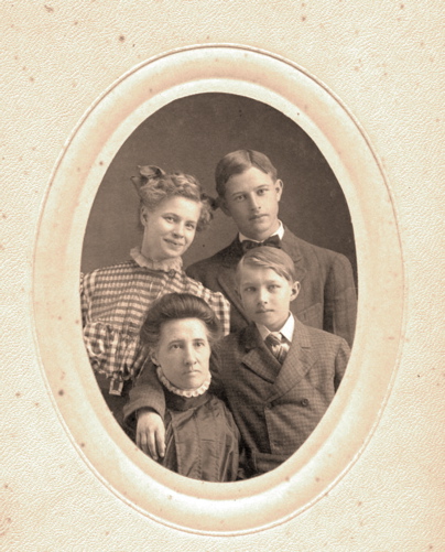 Melvina Isabel Derry & family