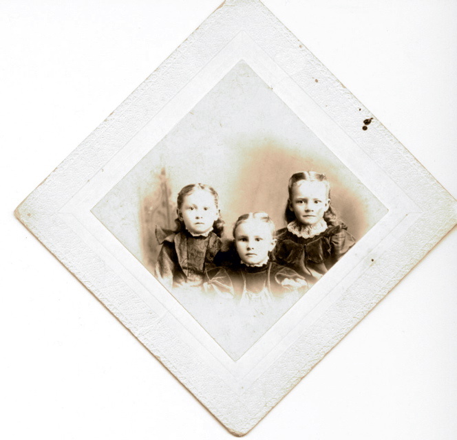 L to R, Dora Barnes, Alice Johnson, Ethel Hook